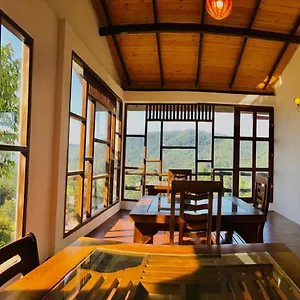 Мини-отель Travellers Nest, Нувара-Элия