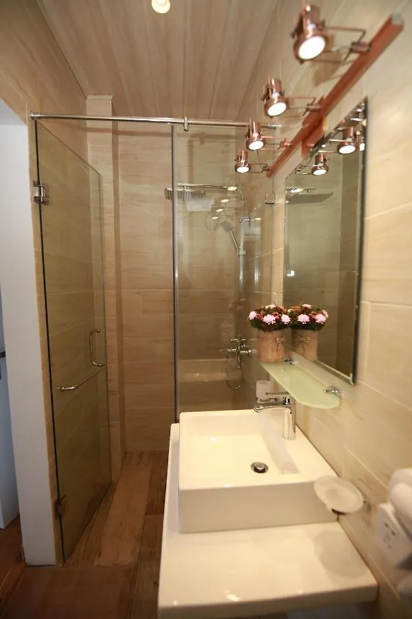 Knightsbridge Grand Apartment Nuwara Eliya