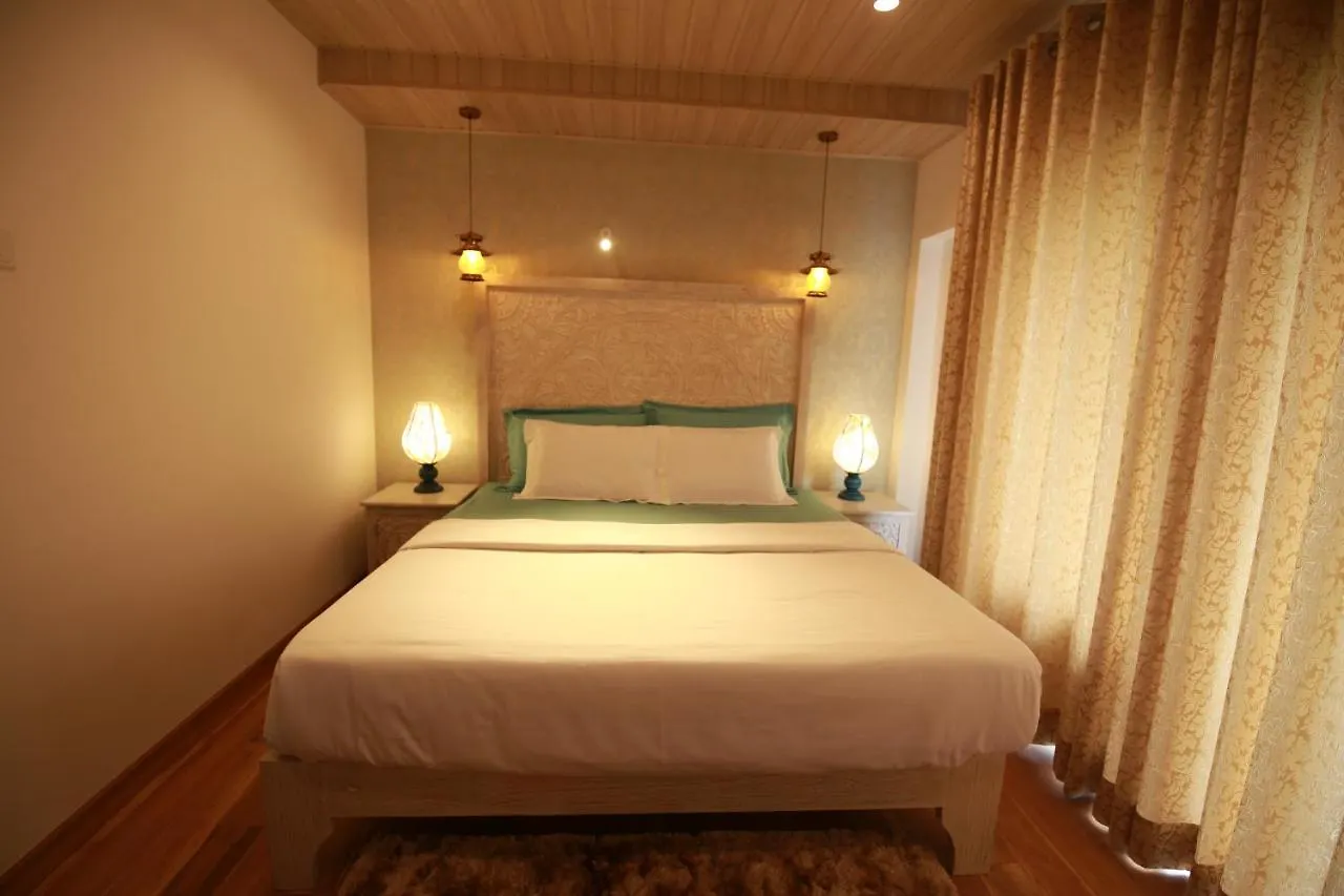 Knightsbridge Grand Apartment Nuwara Eliya